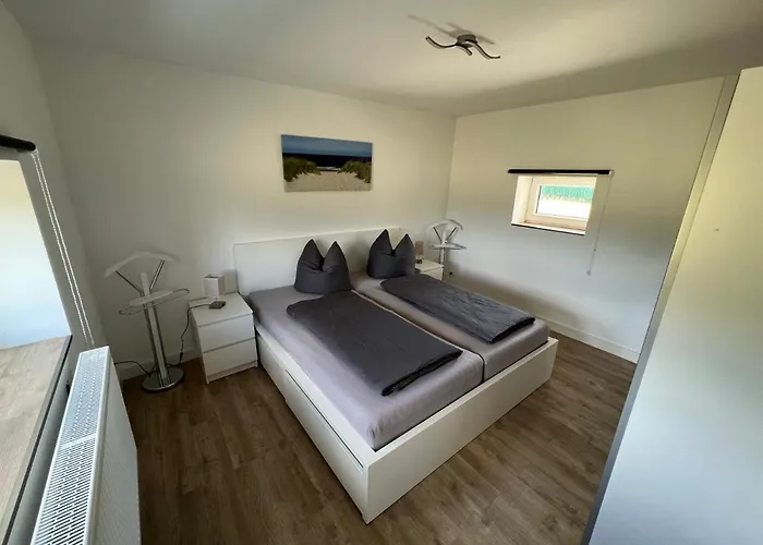 4 Schlafzimmer 8 Personen Parkplatz Grundstueck Garten * Leipzig