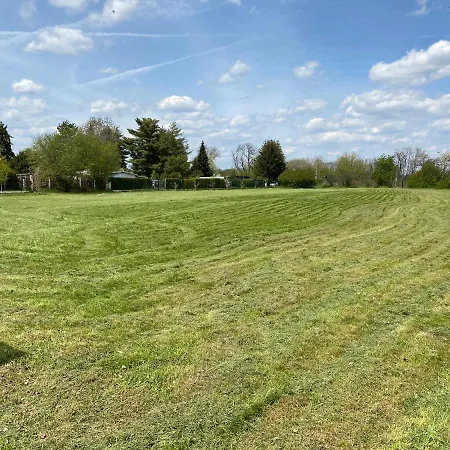 4 Schlafzimmer 8 Personen Parkplatz Grundstueck Garten *