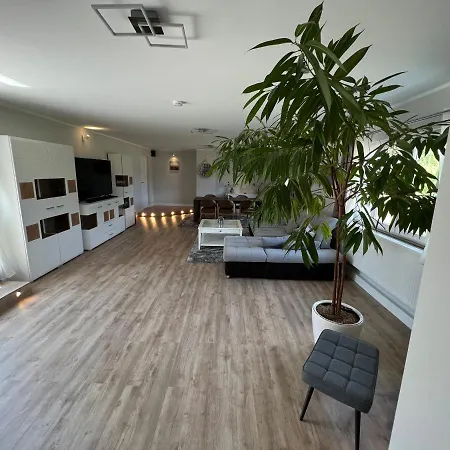 4 Schlafzimmer 8 Personen Parkplatz Grundstueck Garten * Lipsia