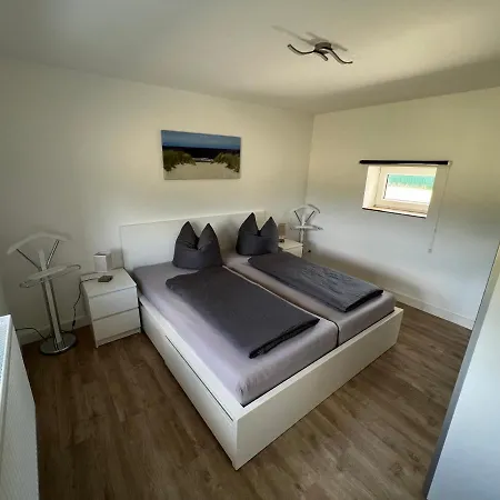 4 Schlafzimmer 8 Personen Parkplatz Grundstueck Garten * Leipzig