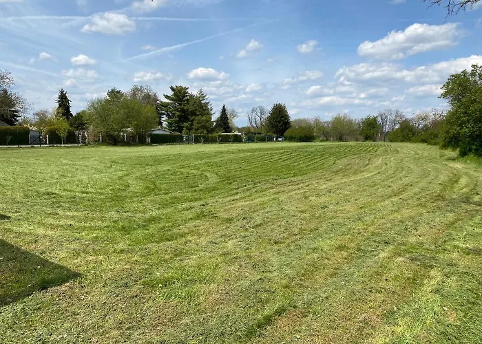 4 Schlafzimmer 8 Personen Parkplatz Grundstueck Garten *