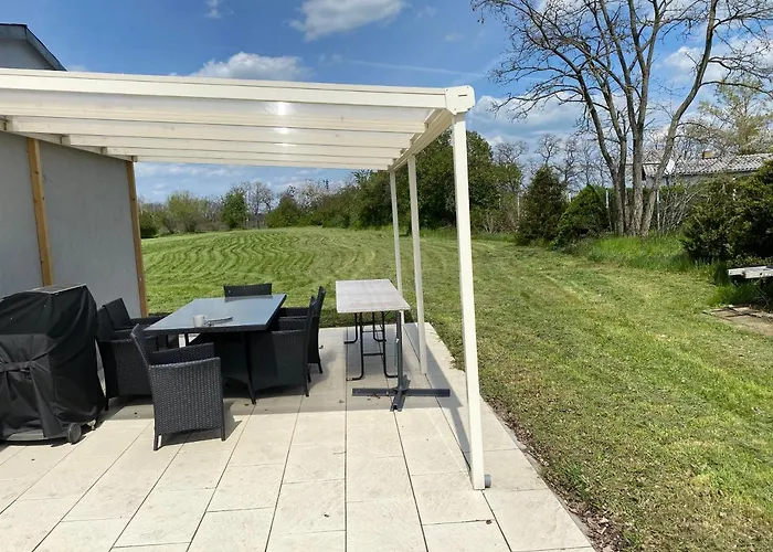 4 Schlafzimmer 8 Personen Parkplatz Grundstueck Garten Casa de Férias Leipzig