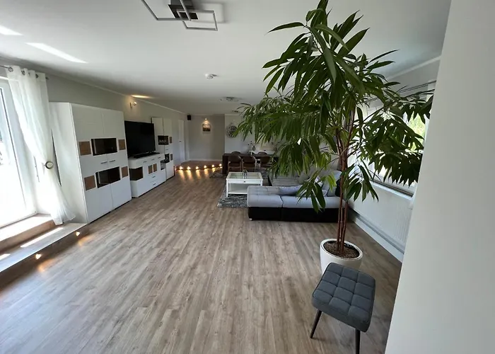 4 Schlafzimmer 8 Personen Parkplatz Grundstueck Garten * Leipzig