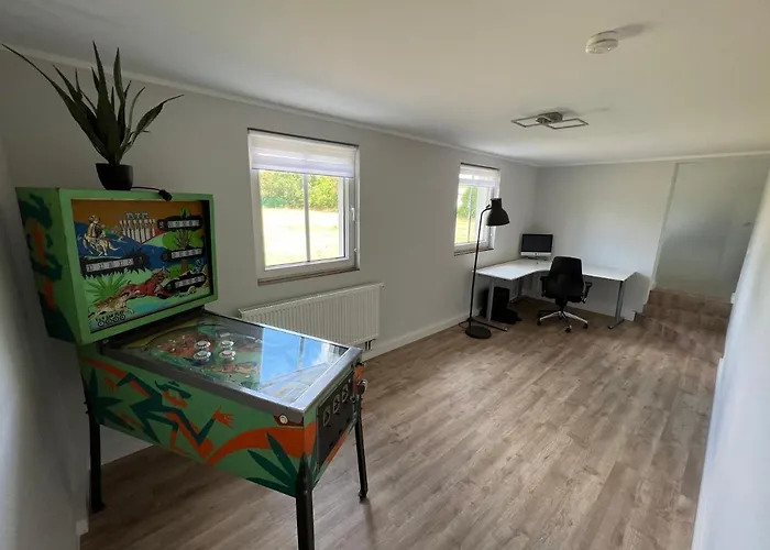 4 Schlafzimmer 8 Personen Parkplatz Grundstueck Garten * Leipzig